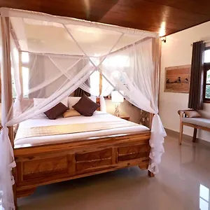 https://villa-santai.hotelsseminyak.net